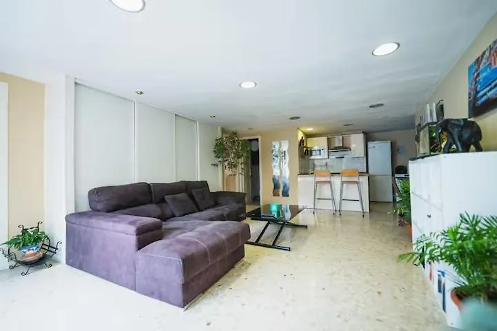 Charming 2 Bedroom Apartment In The Heart Of Seville Spain