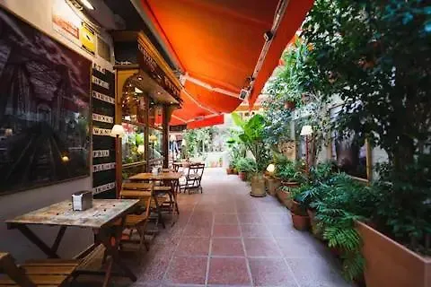 Charming 2 Bedroom Apartment In The Heart Of Seville Spain